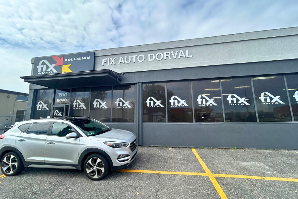 Photo de jour enseigne exterieure murale