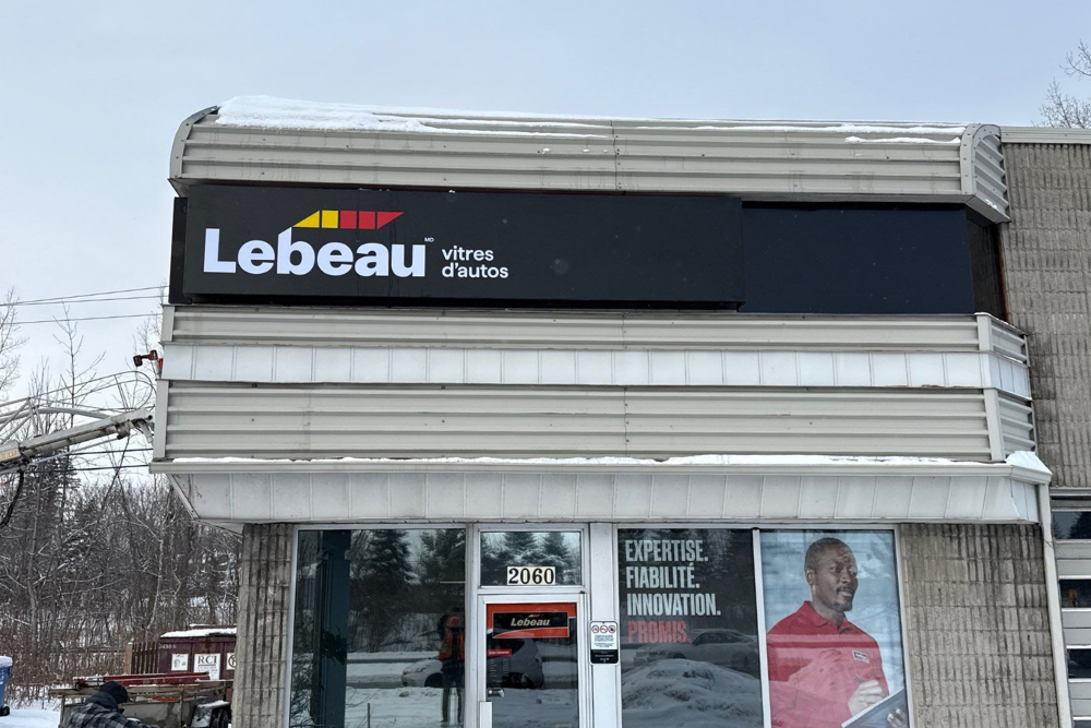 Photo de jour vue enseigne facade