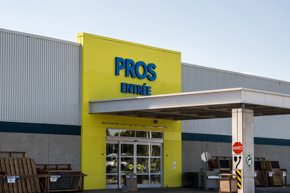 Photo de jour vue de face enseigne Pros Entrée